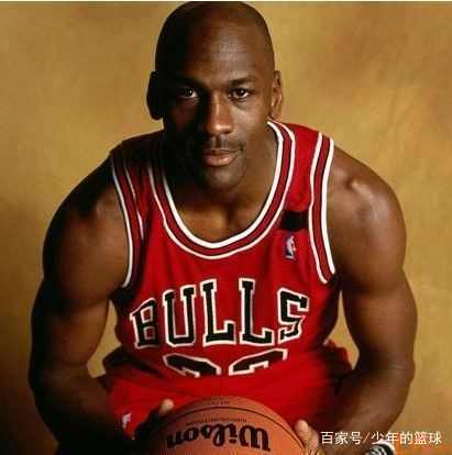 🎮DK 1-0 T1：双C灌满伤害全局大优，DK首局先下一城（🎮DK 1-0 T1：双核输出拉满掌控全图，先拔头筹赢下首局）