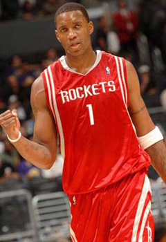 名记：若字母哥离队雄鹿或重建，特纳＆库兹马&波蒂斯都可交易（名记：若字母哥离开，雄鹿恐启动重建，特纳、库兹马与波蒂斯皆在可交易名单）