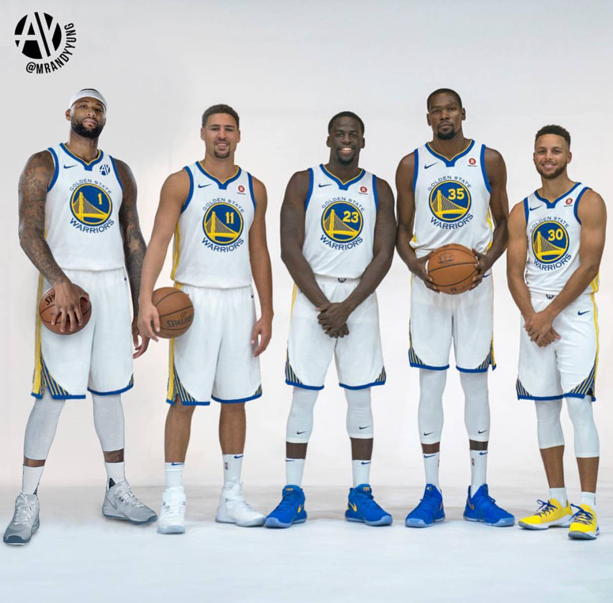 比肩阿德和埃托奥，劳塔罗本赛季出战的三场欧冠比赛均有进球（劳塔罗本季欧冠三战皆破门，与阿德、埃托奥并列纪录）