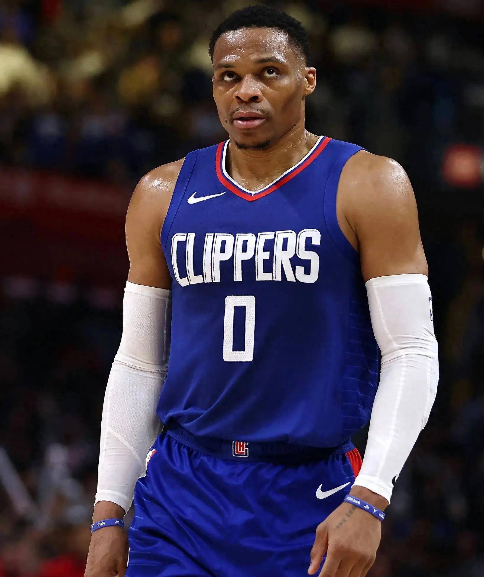 裤袜：C罗和姆巴佩的不同？C罗求胜欲更强；我可能38或39岁退役（裤袜谈C罗与姆巴佩差异：C罗胜欲更盛，自己或在38至39岁挂靴）