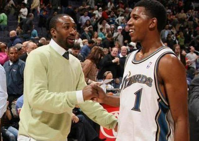 首节高效表现，韦尔展现全面实力（首节高效输出，韦尔尽显全能身手）