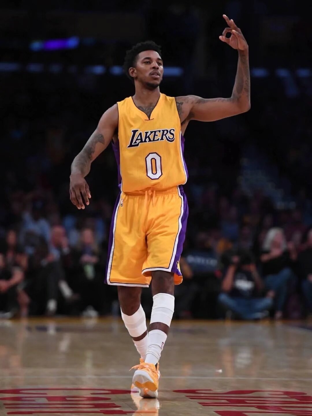 状态迷失！张宁CBA新赛季首秀6中0&罚球得到1分4犯规（手感冰凉！张宁CBA新季首秀6投尽失，罚球1分+4犯规）