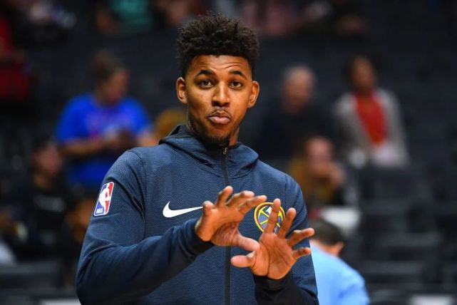 法媒预测摩纳哥vs大巴黎首发：登贝莱PK巴洛贡，波巴替补（法媒预测摩纳哥战大巴黎首发：登贝莱对决巴洛贡，波巴替补待命）